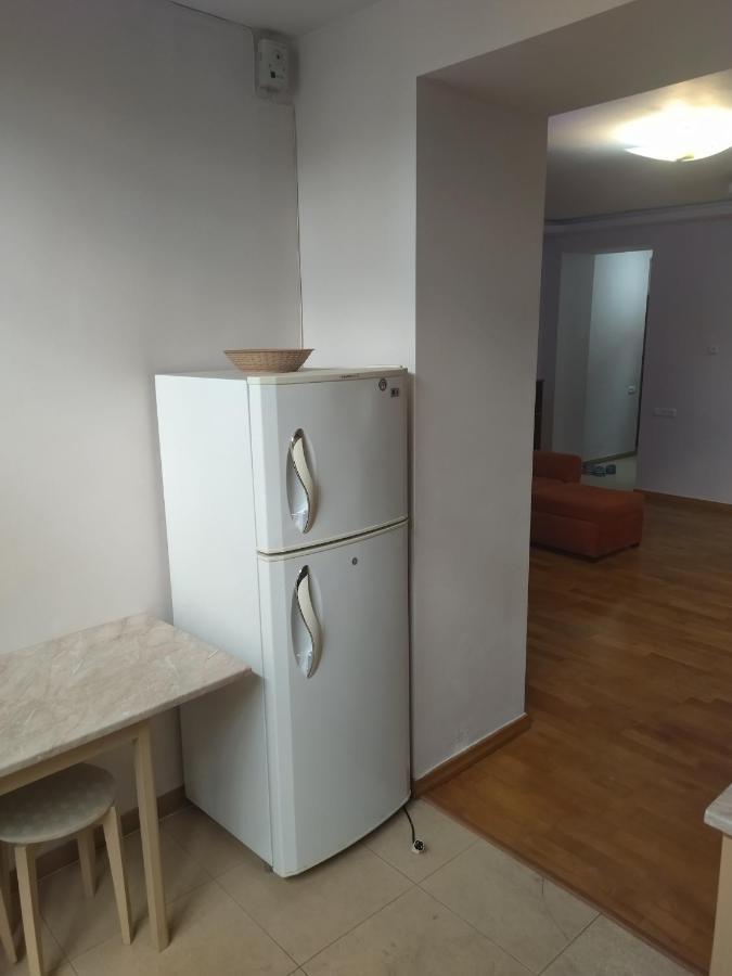 Abovyan 36 Apt & Tour 예레반 외부 사진