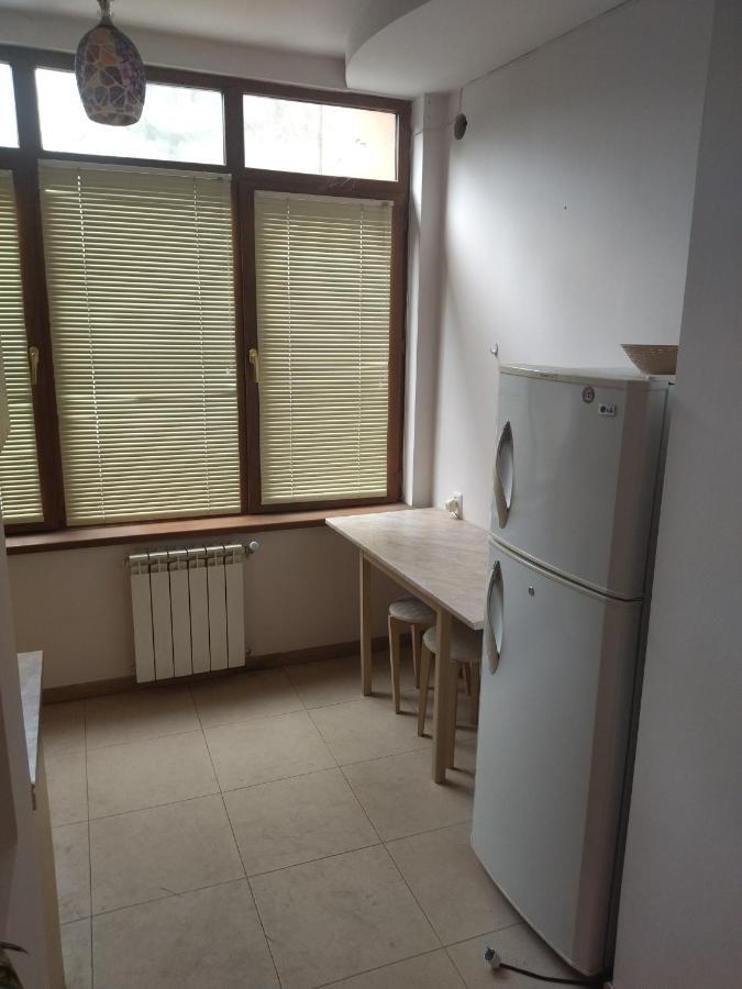 Abovyan 36 Apt & Tour 예레반 외부 사진